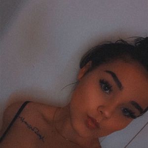 Meet your Posher, Skylee